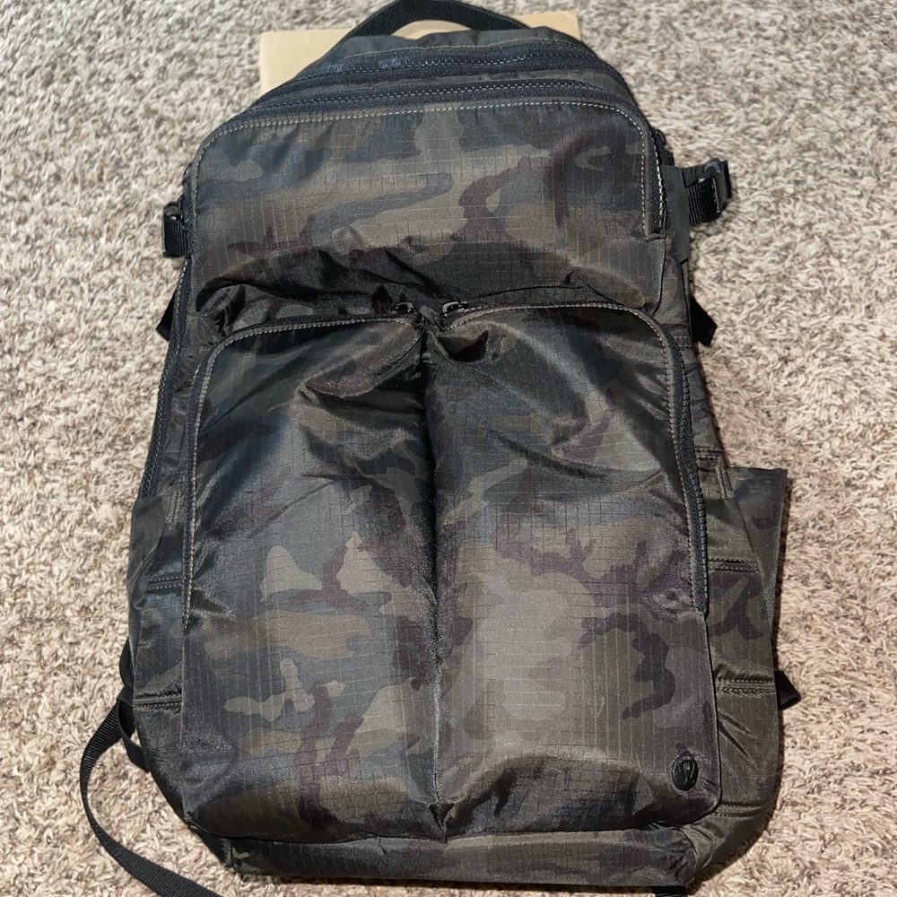 Mens Assert Backpack 30L